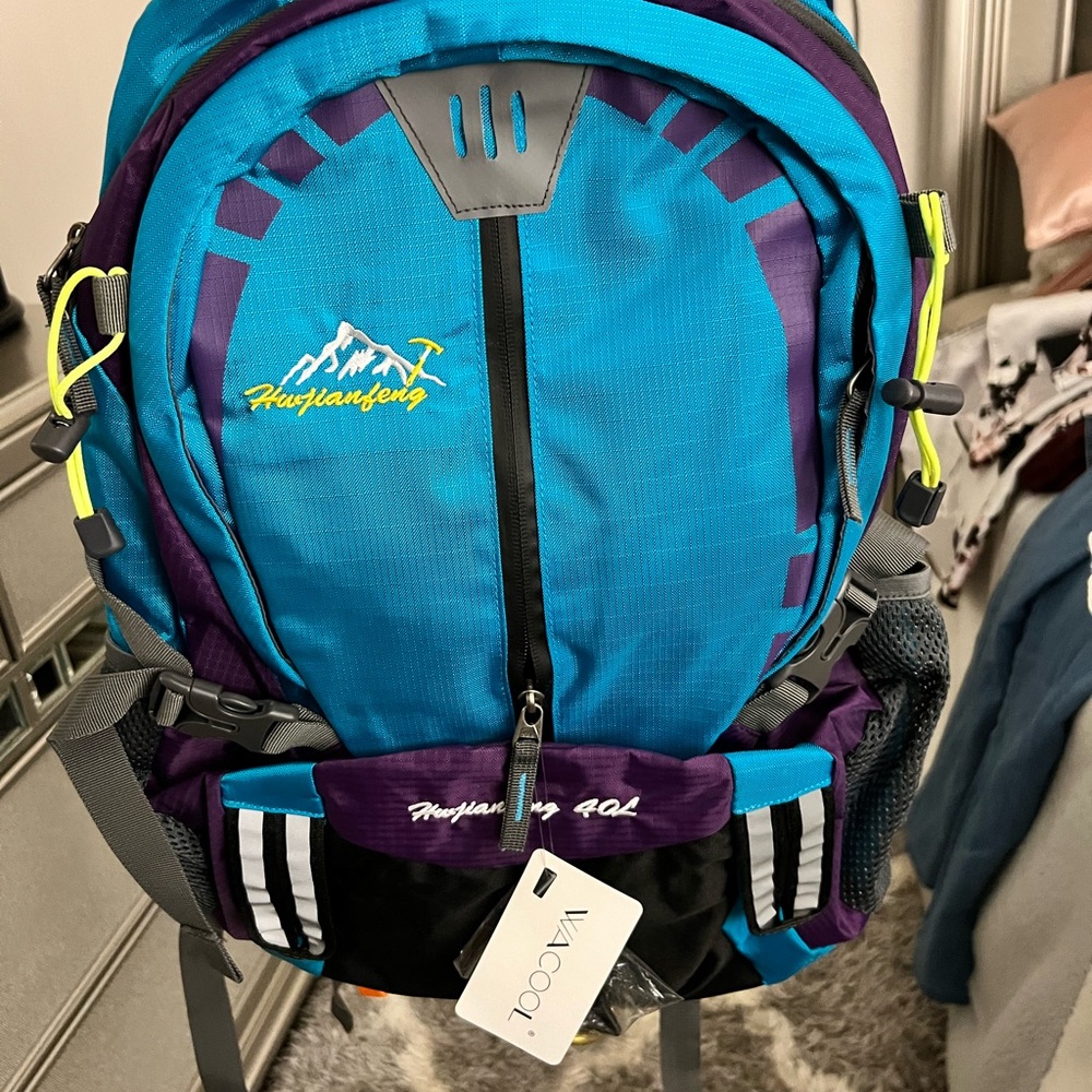 Hiking back pack